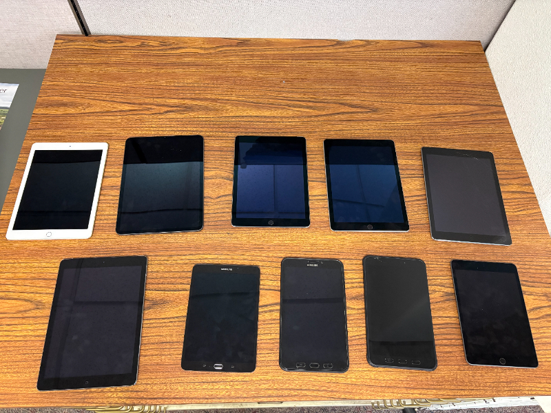 One Lot of Assorted Samsung and Apple tablets (Est 10 ea)