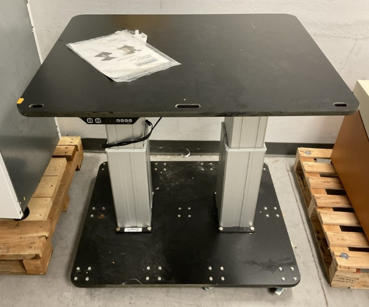 Ion Bench Table