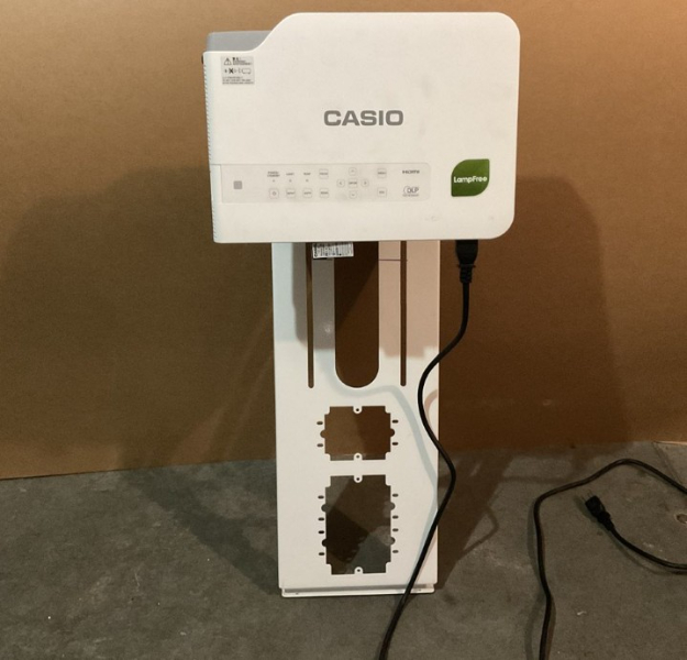 Casio Projector w/ ceiling mount