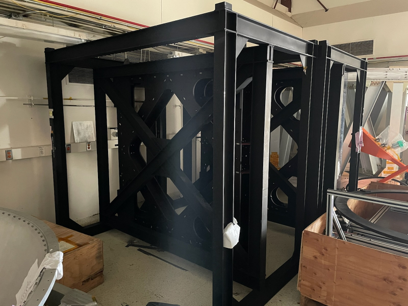 Metal Frame Storage Fixtures