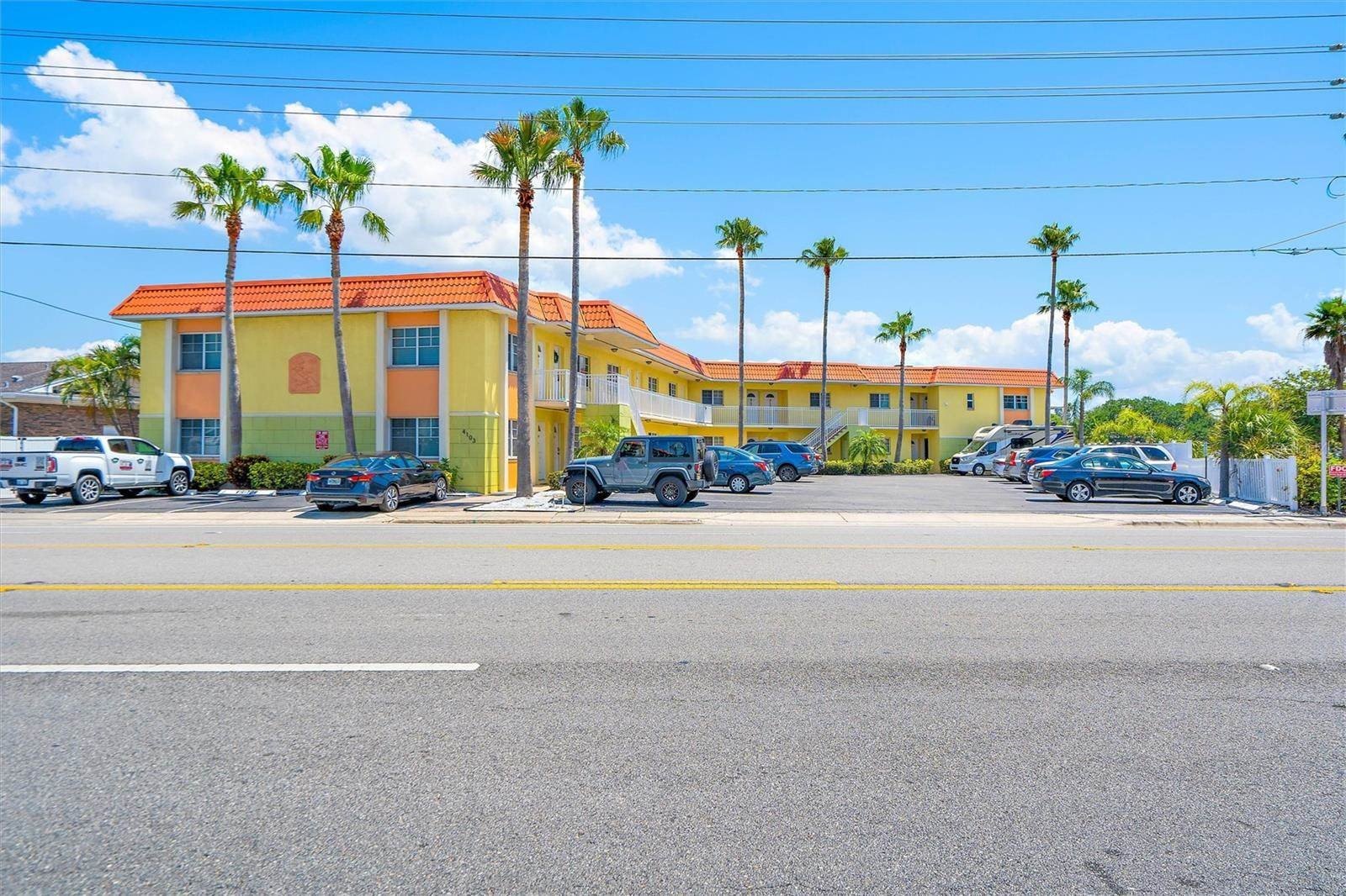Condo 1BR 1BA - 4103 Gulf Boulevard, Saint Pete Beach, FL