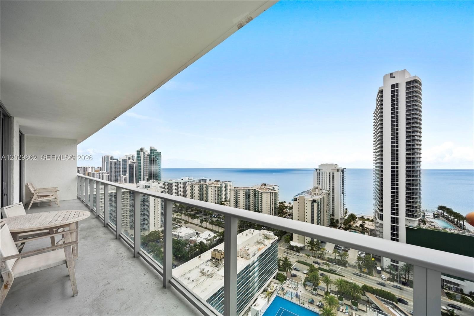 Condo 2BR 2BA - 4010 S Ocean Dr, Hollywood, FL
