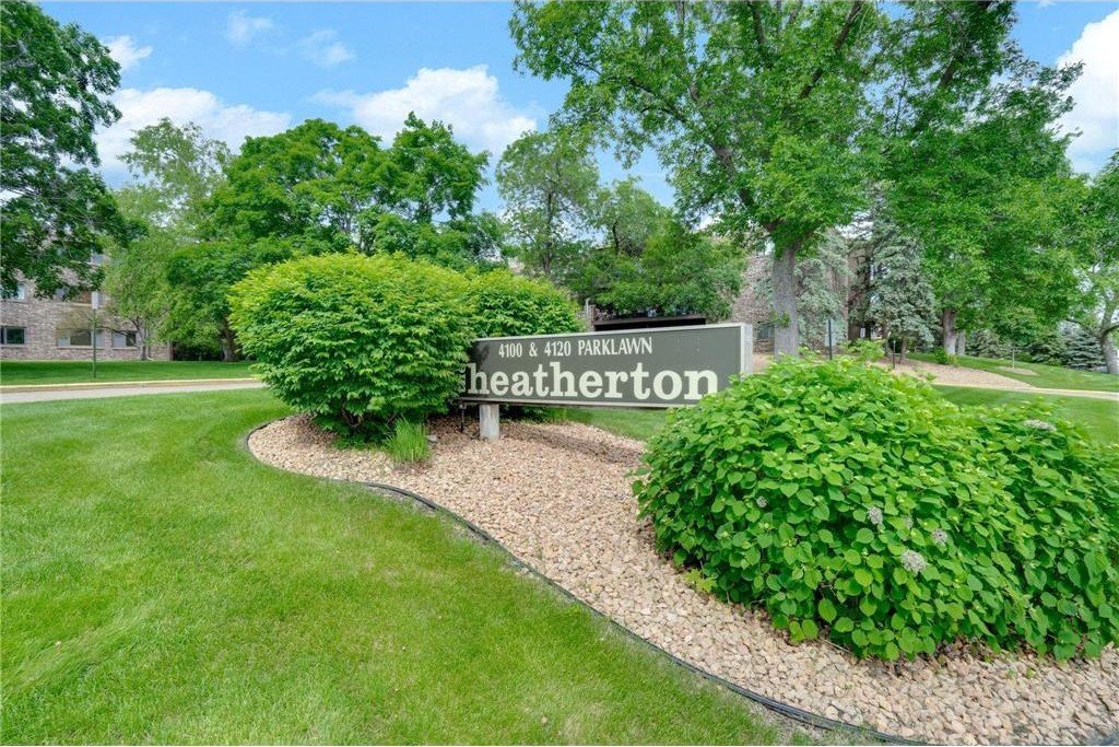 Condo 2BR 2BA - 4100 Parklawn Avenue, Edina, MN