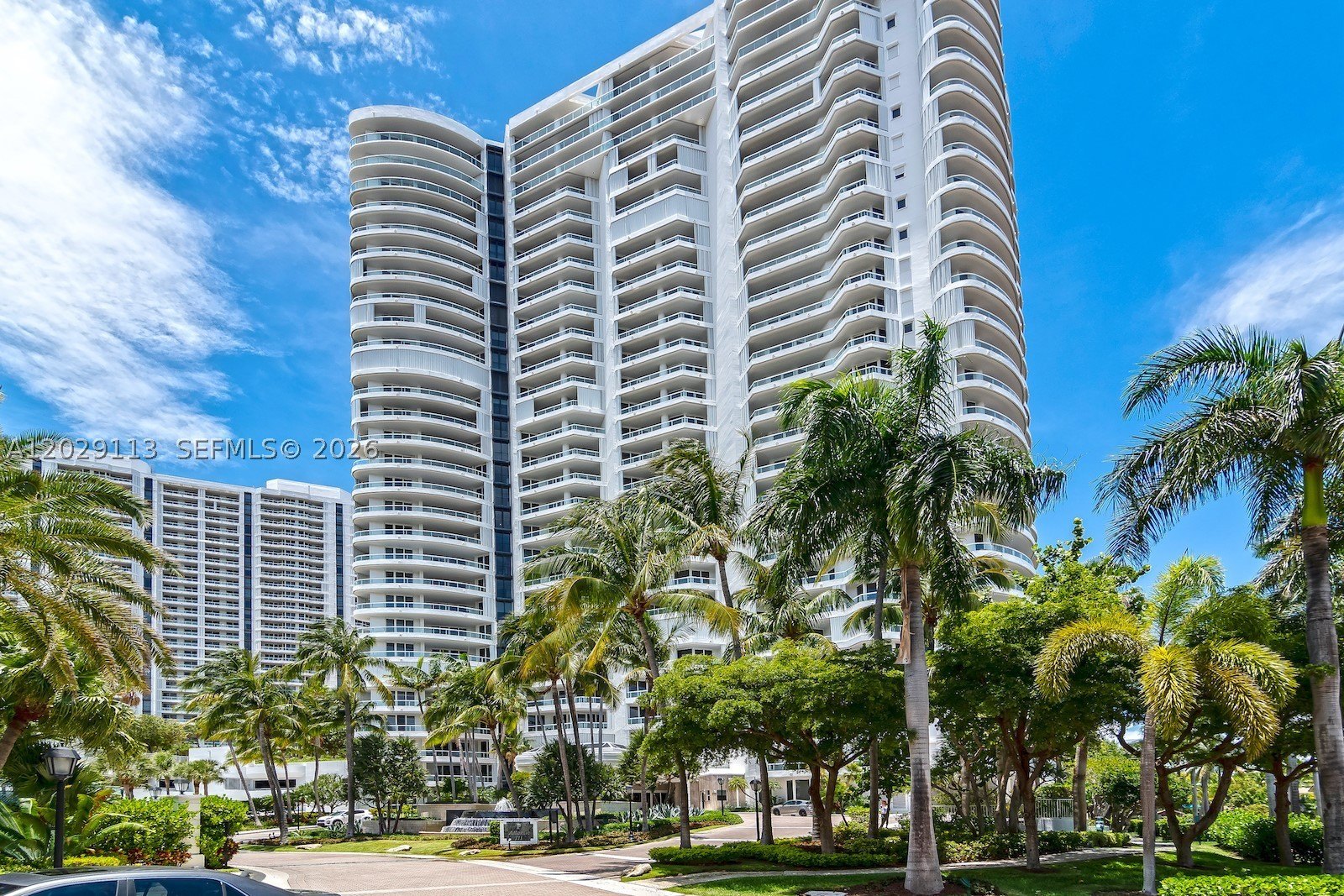 Condo 4BR 5BA - 21050 NE 38th Ave, Aventura, FL