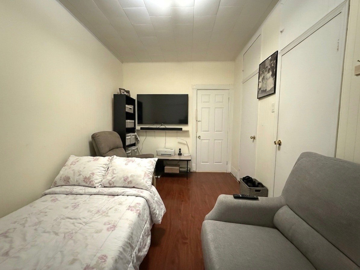 Other 7BR 3BA - 8622 89 st, woodhaven, NY