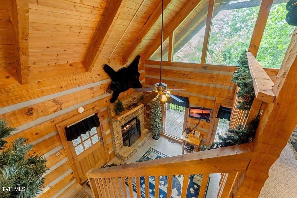 Single Family 1BR 2BA - 2109 Quail Run Way, Sevierville, TN