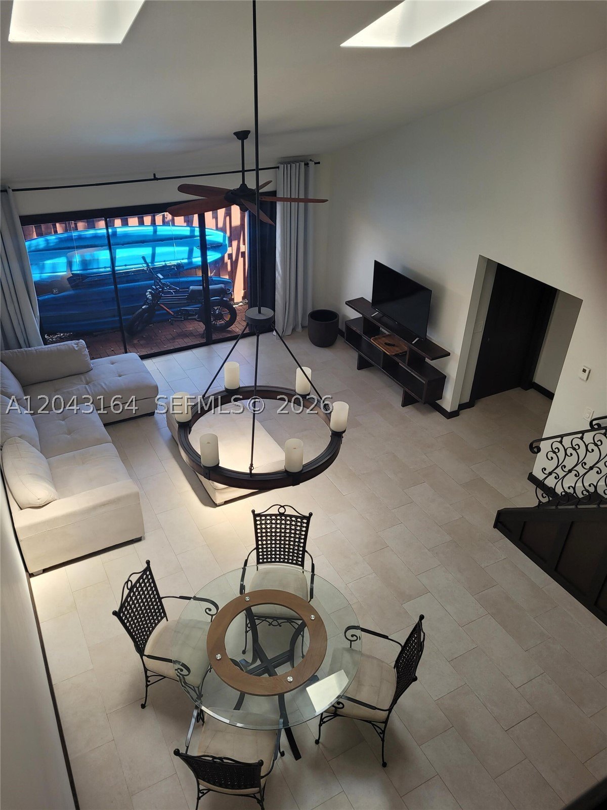 Single Family 2BR 2BA - 406 SE 14th St, Dania Beach, FL