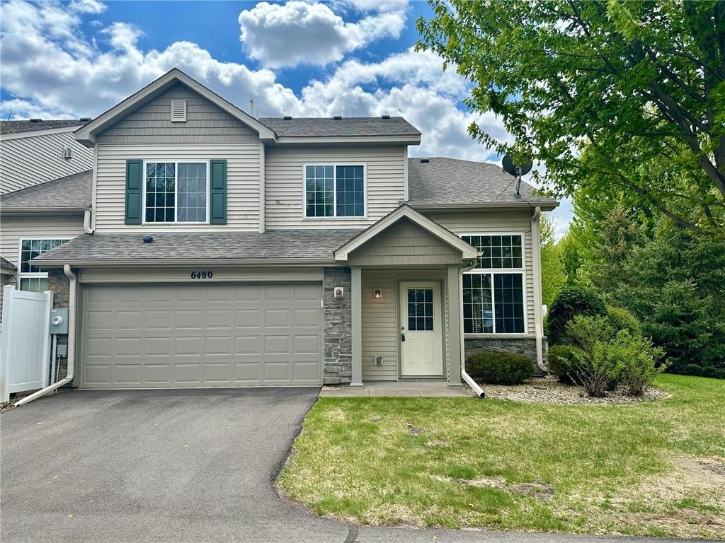 Single Family 2BR 2BA - 6480 Lakota Trail, Lino Lakes, MN