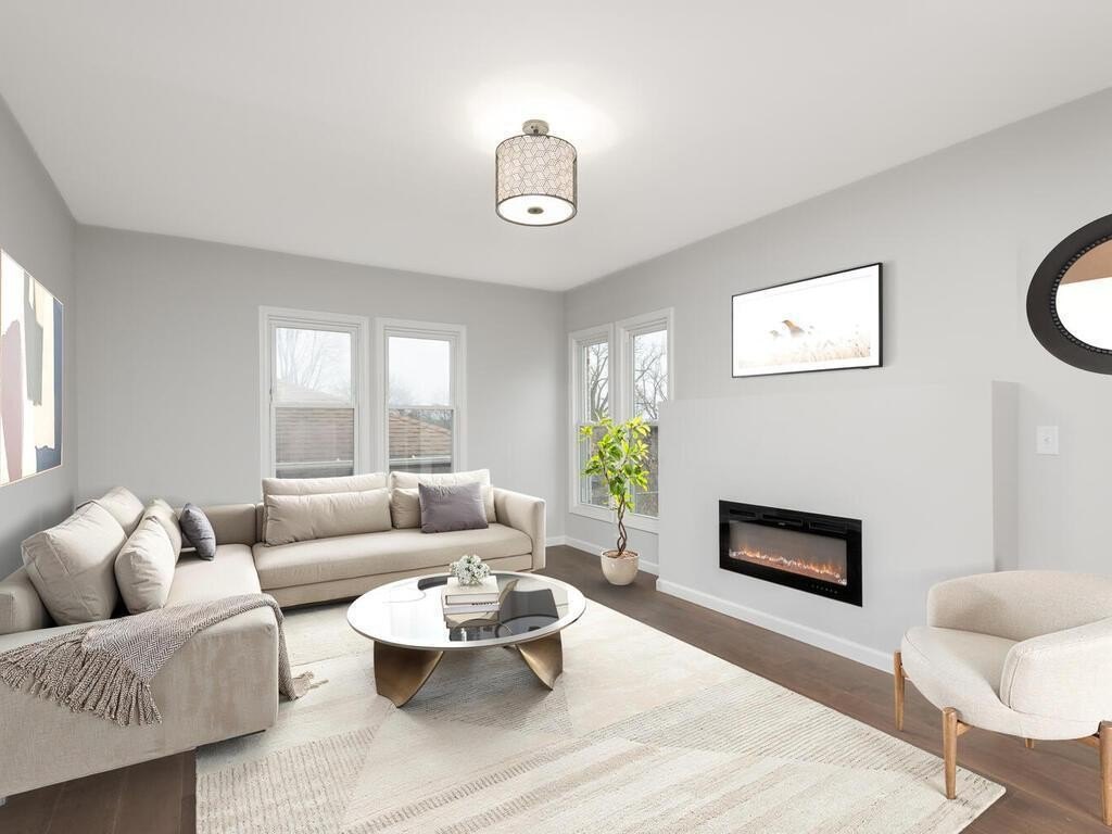 Single Family 3BR 2BA - 1616 Xerxes Avenue N, Minneapolis, MN