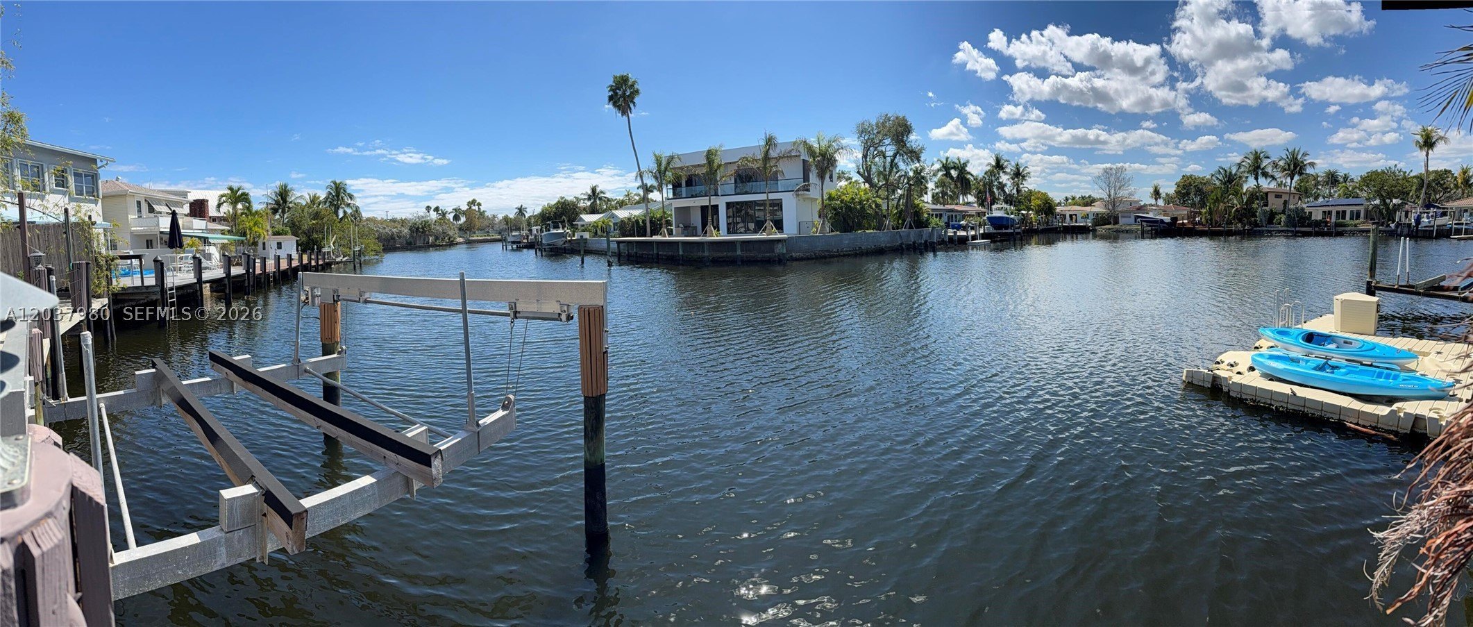 Single Family 3BR 3BA - 2100 NE 24th St, Wilton Manors, FL