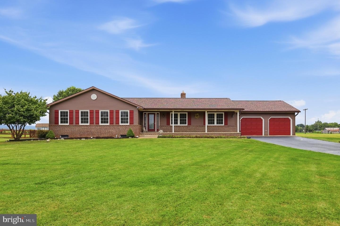 Single Family 3BR 3BA - 8404 GROSSNICKLE CT, WALKERSVILLE, MD