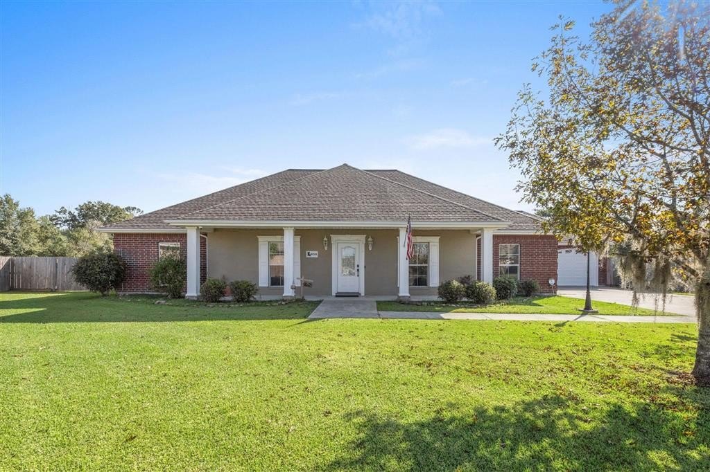 Single Family 3BR 3BA - 858 Ginny Lane, Sulphur, LA