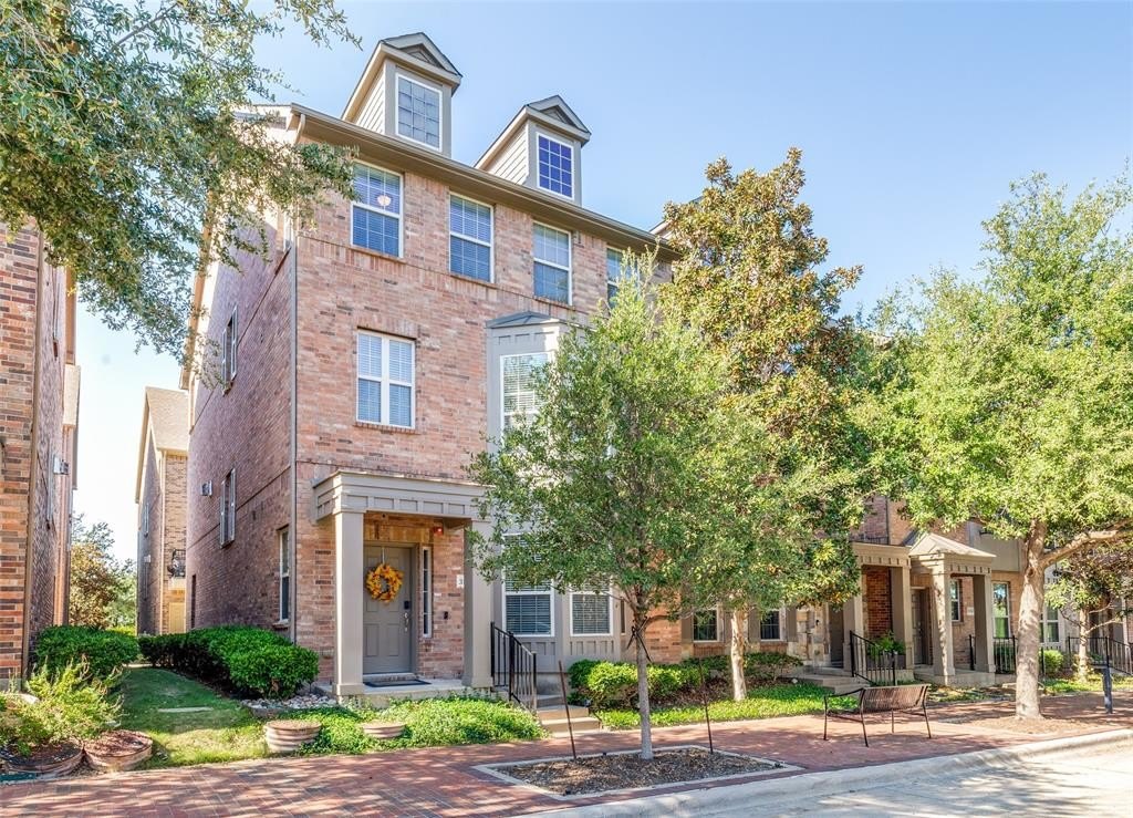 Single Family 3BR 4BA - 3888 Everwood Lane, Addison, TX