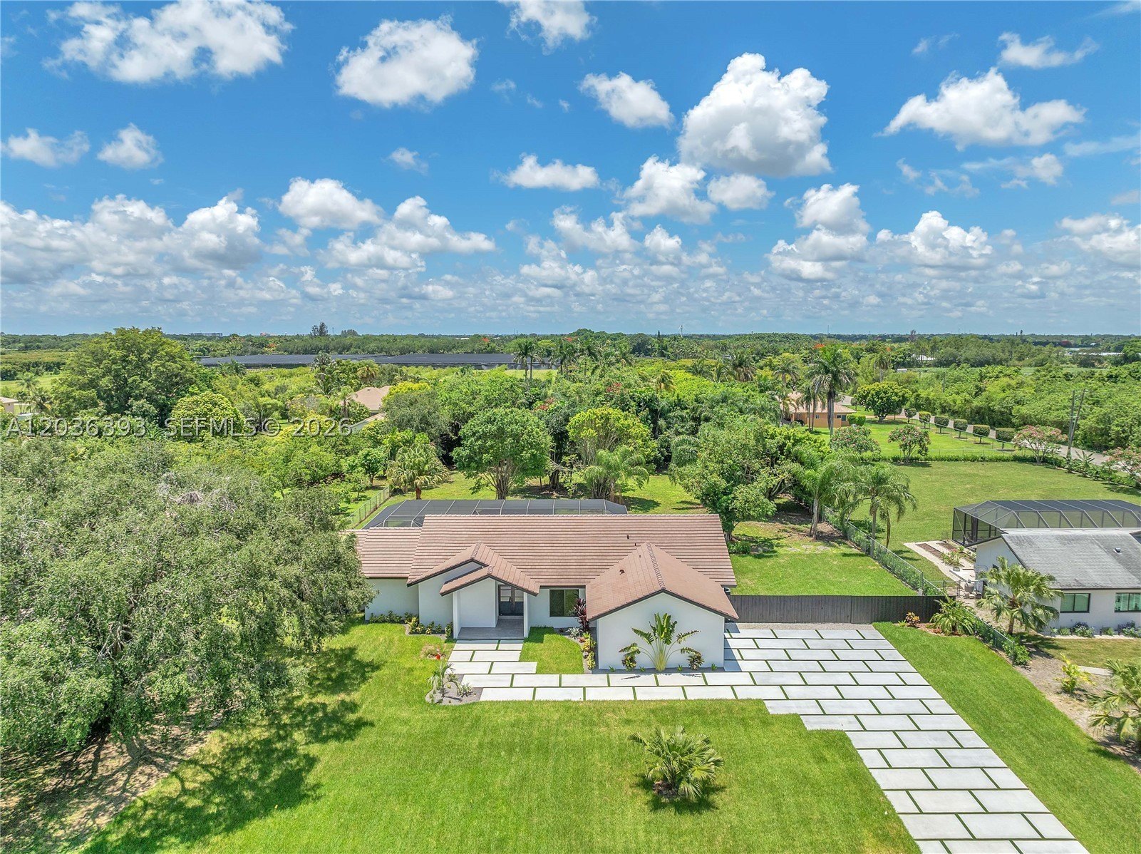 Single Family 4BR 3BA - 16100 SW 252nd St, Homestead, FL