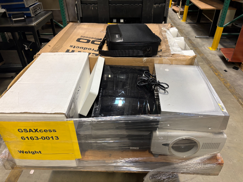 (1) LOT OF SOUND VIDEO EQUIPMENT