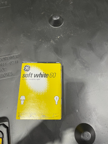 (1) LOT OF VARIOUS INDOOR AND OUTDOOR ELECTRIC LIGHTING EQUIPMENT