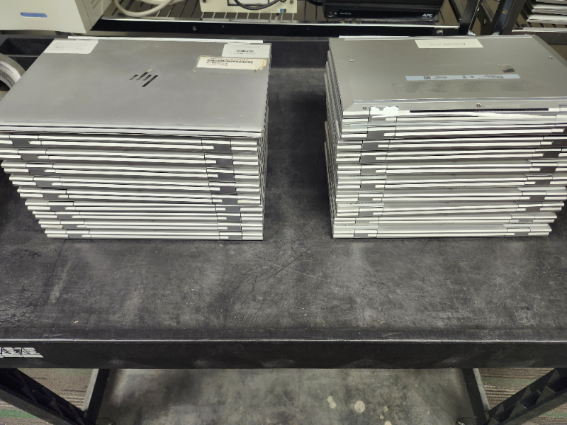 18 Laptop Computers
