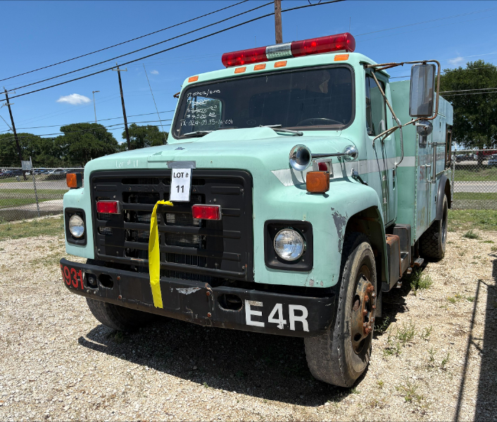 1991 Ford F800 Fire Truck