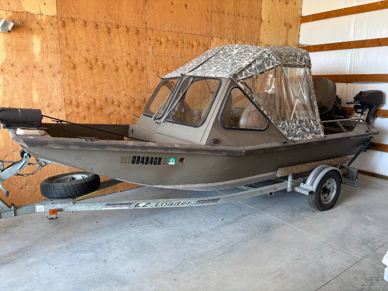 1994 Achilles RV-126-SB 12-Foot Self-Bailing Inflatable Raft