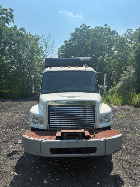 2000 Freightliner FL112