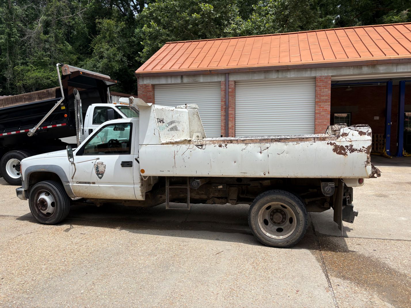 2001 Chevrolet DUMP TRUCK