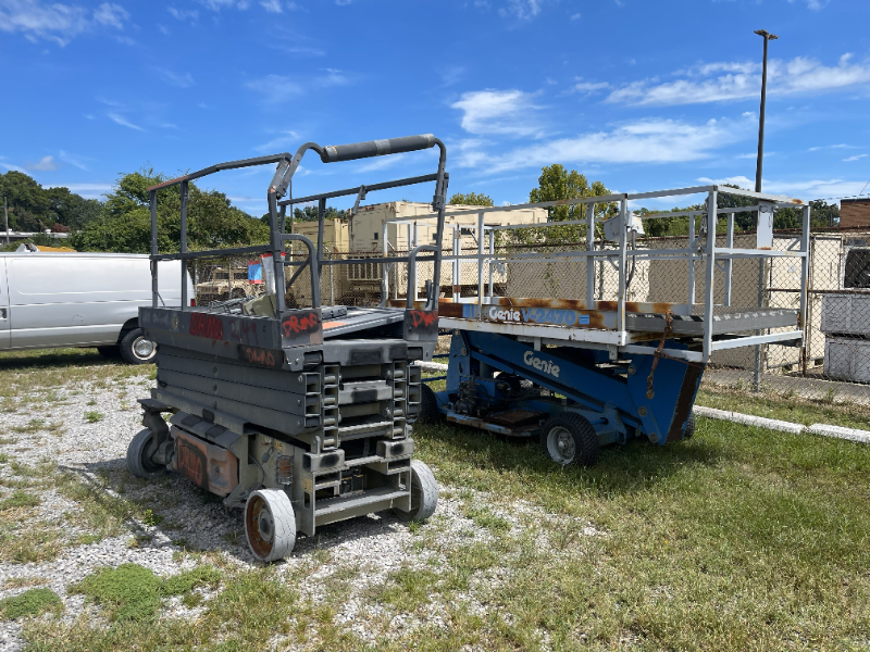 2001 Genie Boom Lift