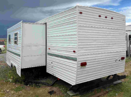 2001 Gulfstream Cavalier Travel Trailer