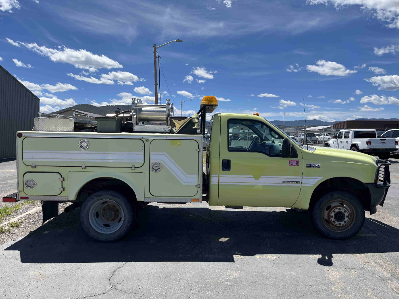 2002 Ford F-550