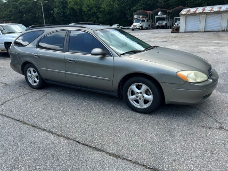 2003 Ford Taurus Wagon SE