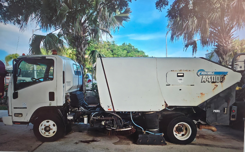 2008 Isuzu Sweeper Truck