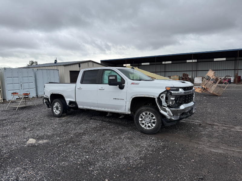 2020 Chrevolet Silverado (SALVAGE)