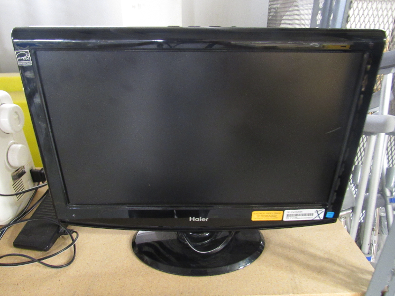 22 Inch TV with DVD Player