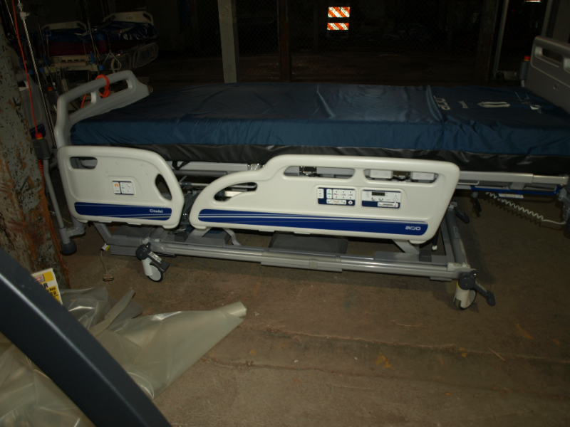 3 Arjo Indigo beds