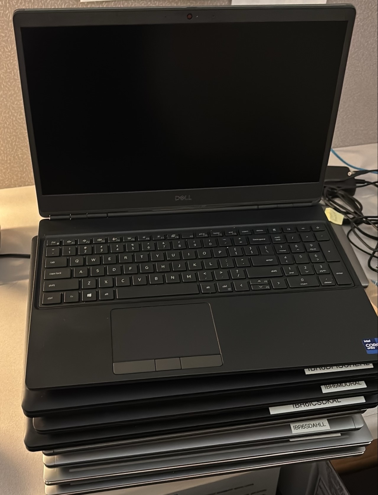 6 Laptop Computers