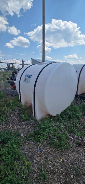 925 Gal Plastic Storage Tank