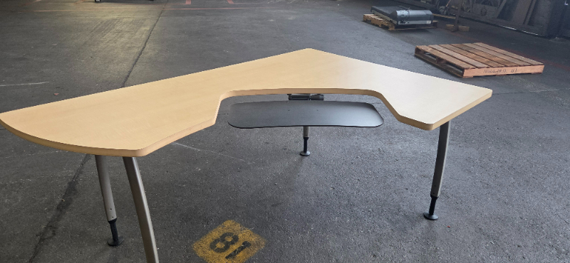 Corner Desk