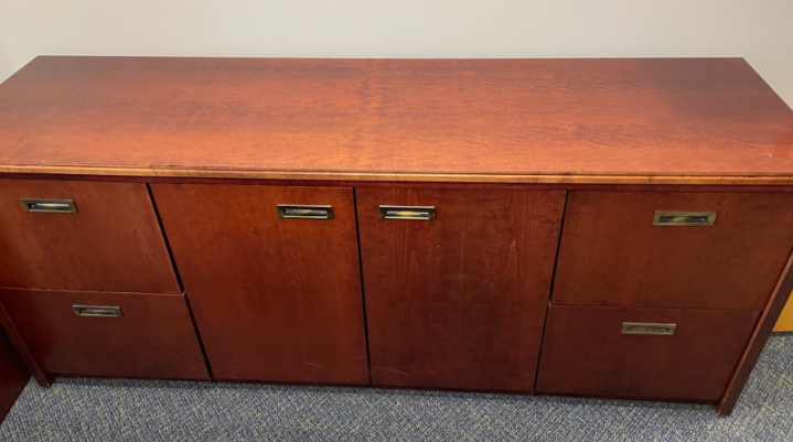 Credenza Lot