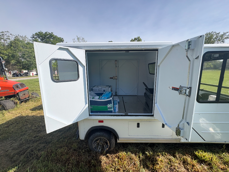 Electric Utility Cargo Vehicle