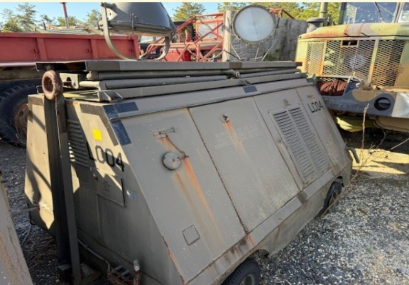FLOODLIGHT, TRAILER