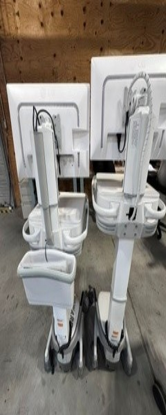 HOWARD MEDICAL WOW CARTS