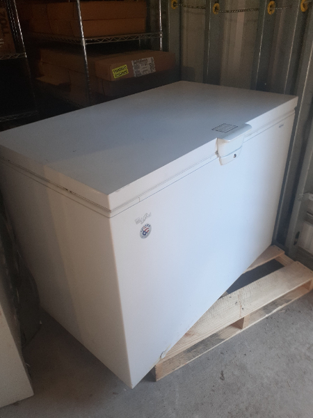 LABORATORY ULTRA LOW TEMPERATURE FREEZER