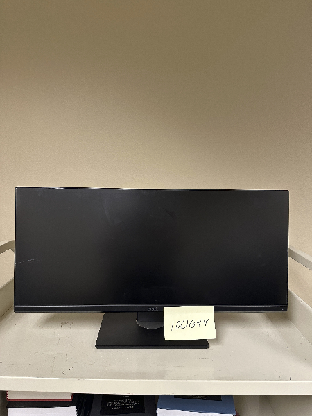 Lot of 5 Computer Monitors
