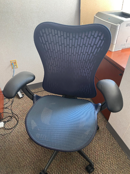 Mesh-back Ergonomic Task Chair