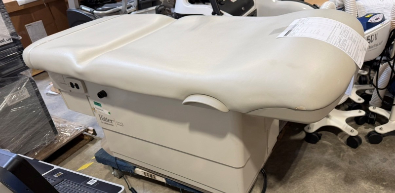 Midmark Ritter Exam Table