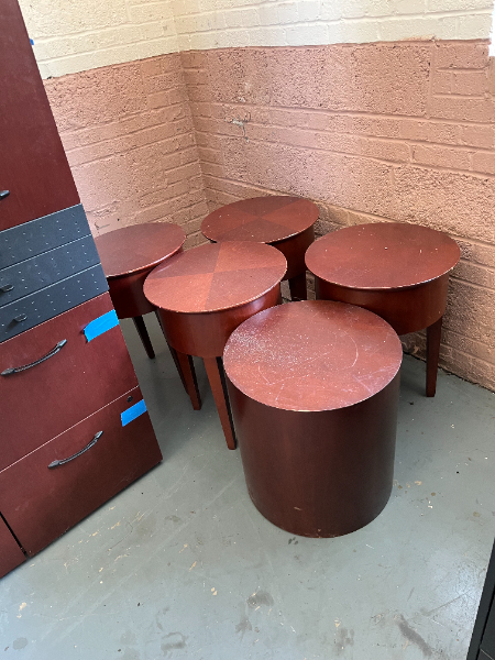 One lot of chairs