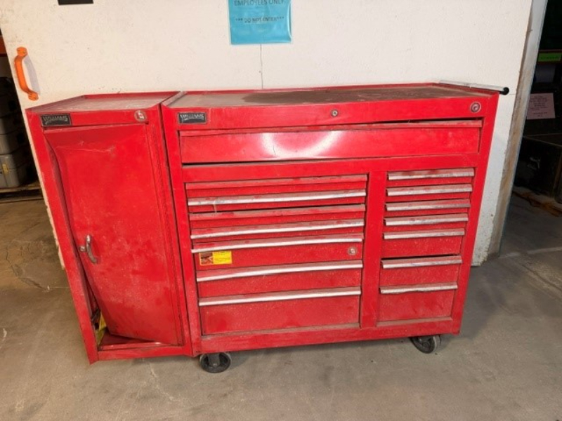 Rolling Toolbox With Sidebox