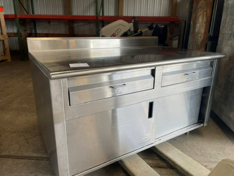 STAINLESS CABINET
