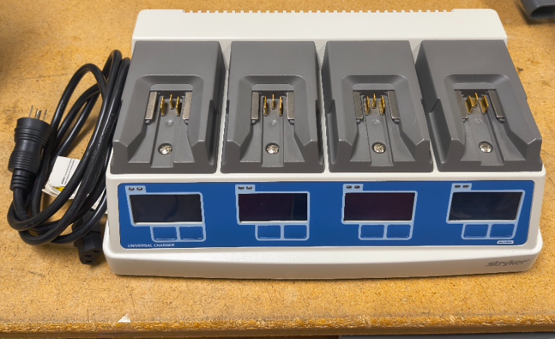 Stryker System 7 Battery Charger