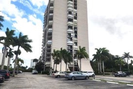 Condo 2BR 3BA - 2425 Presidential Way #1203, West Palm Beach, FL