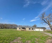 Mobile Home 3BR 2BA - 7297 N WEBSTER ST, Dundas, IL